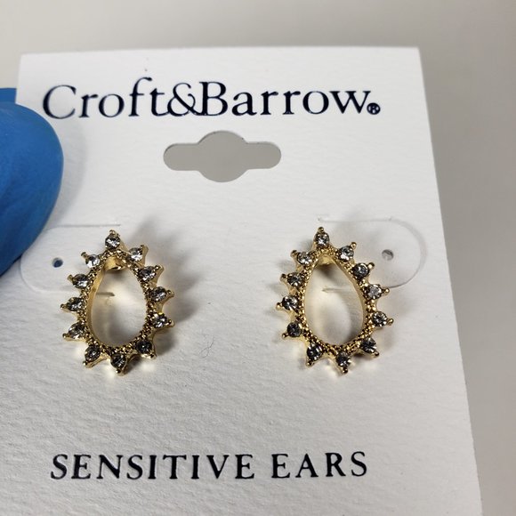 CROFT & BARROW, Polished Gold-tone  hoop Clear Crystals  Stud Earrings - Picture 7 of 7